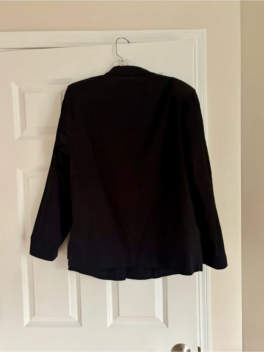 NWT G by Guess Black Women's Three-Button Blazer - Picture 2 of 5